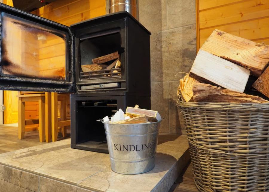 peckmoor farm lodges in crewkerne