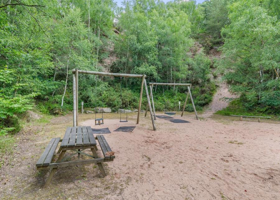 swings at quarry walk lodges 