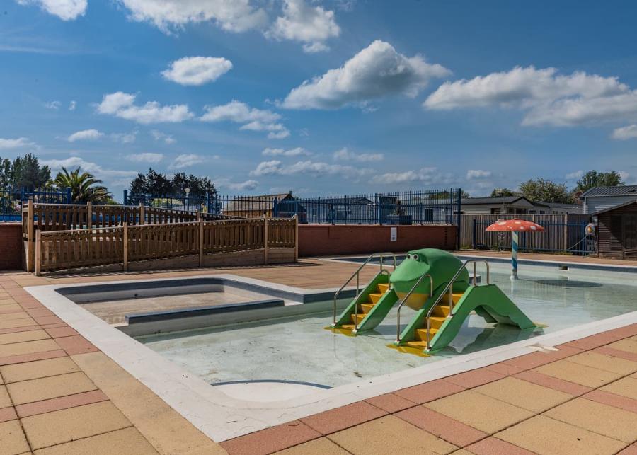 riverside holiday park in bognor regis