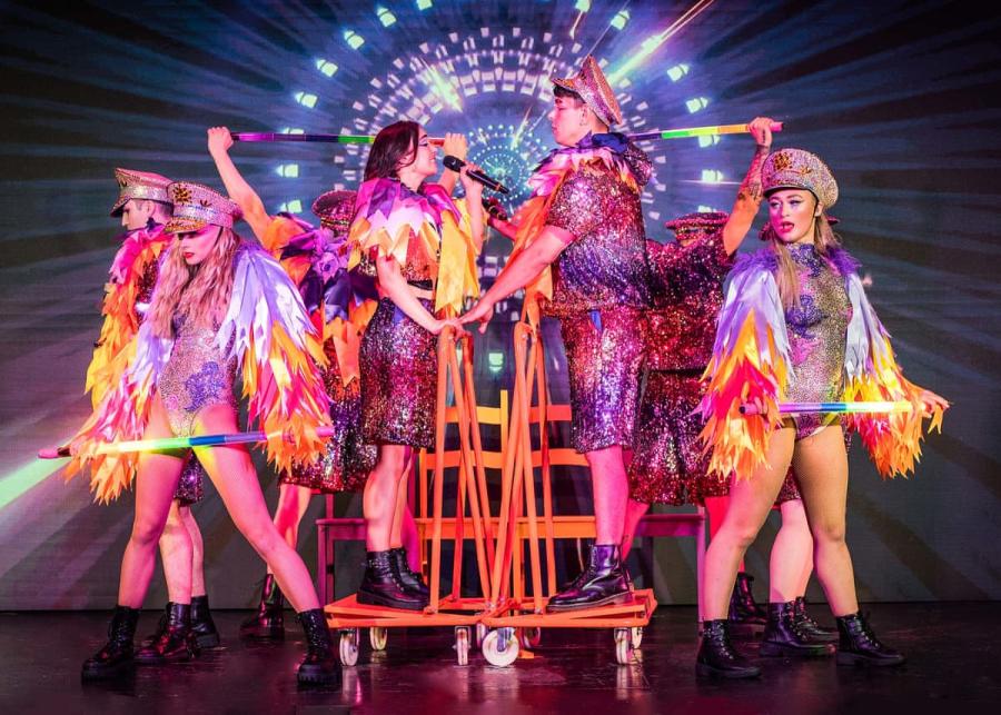 entertainment at seal bay holiday park near chichester