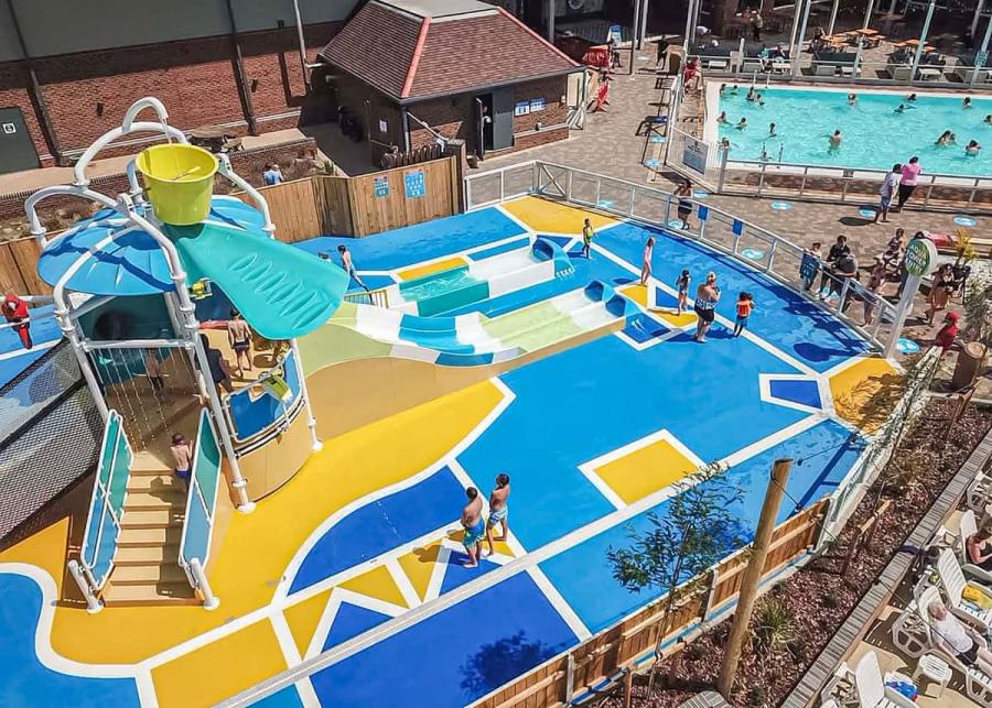 outdoor pool at seal bay holiday park near chichester