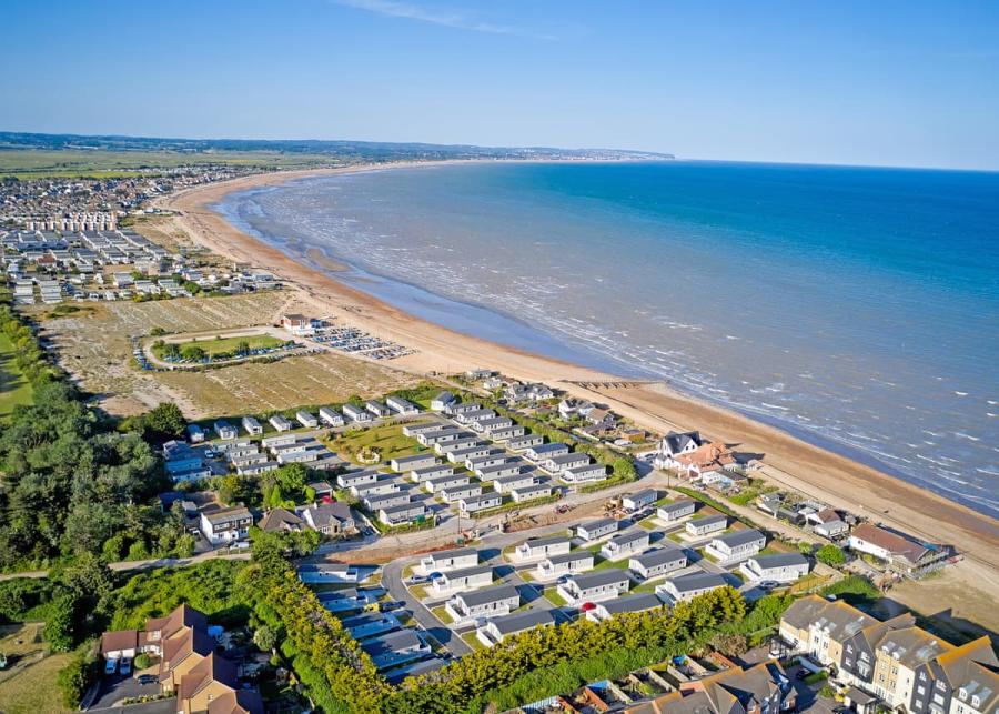 beach holidays at the bay holiday park in pevensey