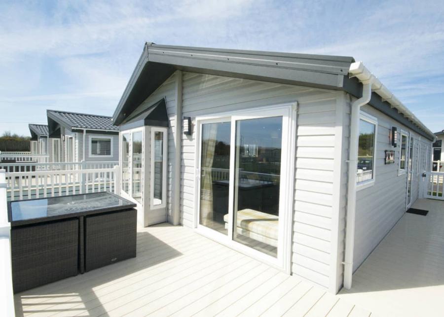 lodge breaks at the bay holiday park in pevensey