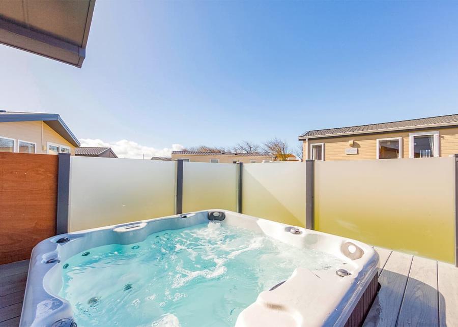 hot tub breaks at unity beach holiday park in somerset