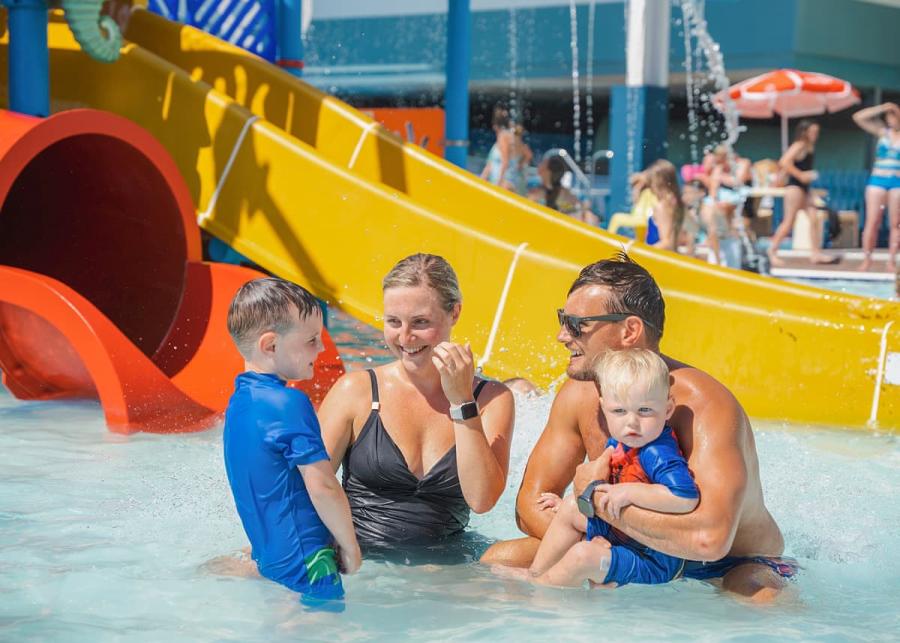 outdoor pool at unity beach holiday park in brean