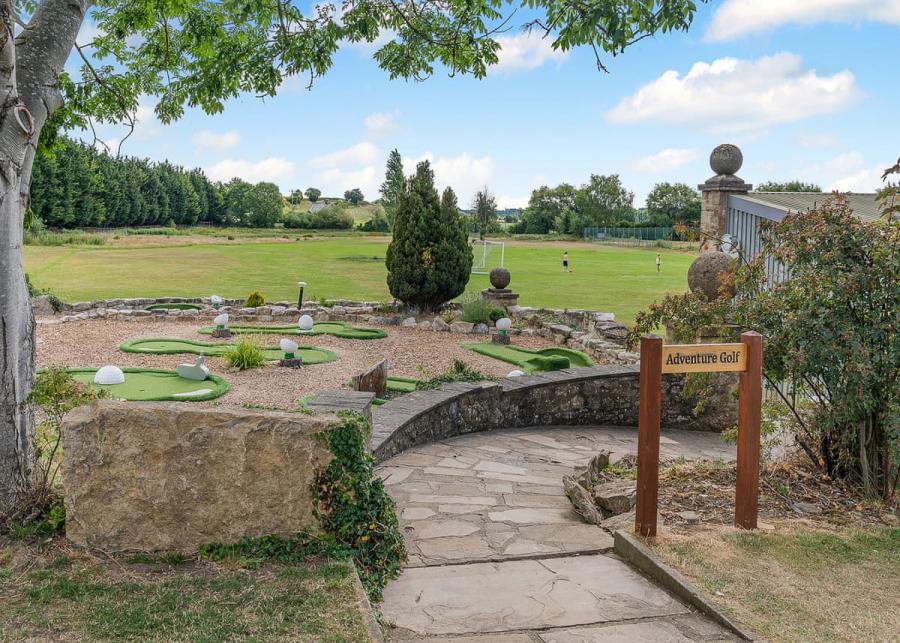 crazy golf at akebar holiday park 