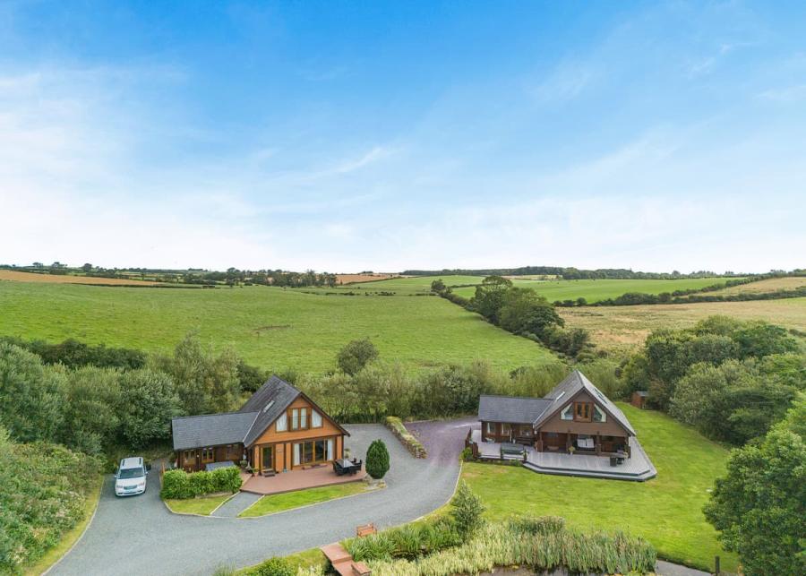 anglesey lakeside lodges in anglesy