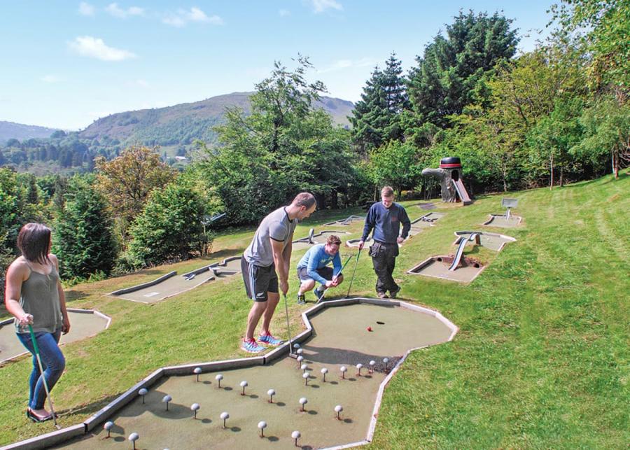 golf at brecon beacons resort 