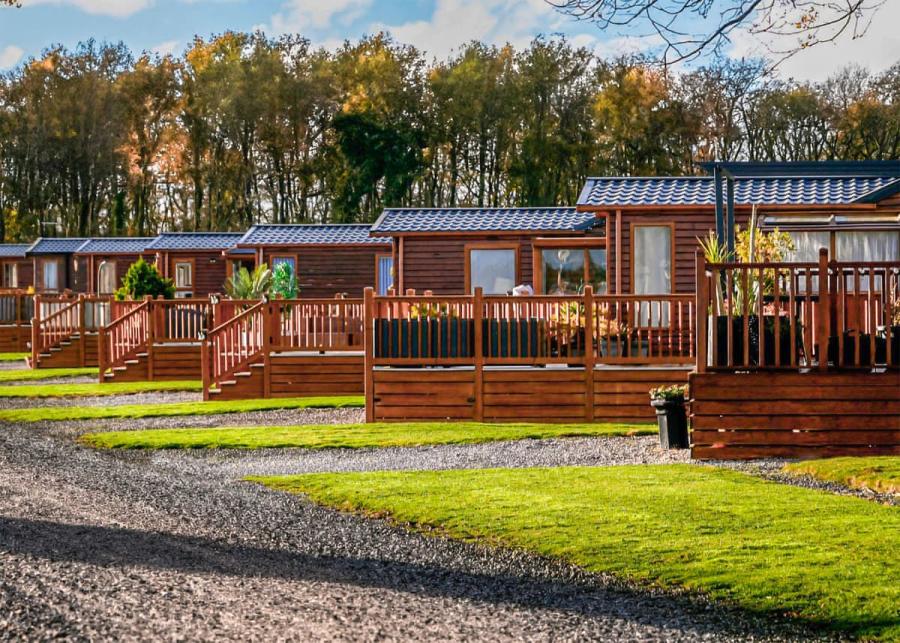 lodges at burton constable holiday park 