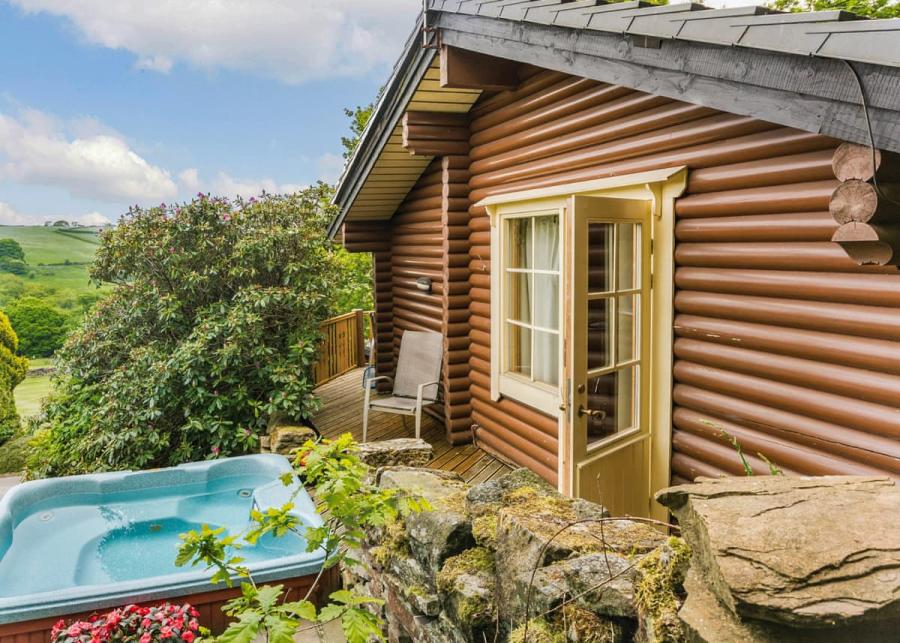 lodge with hot tub at faweather grange lodges in bingley