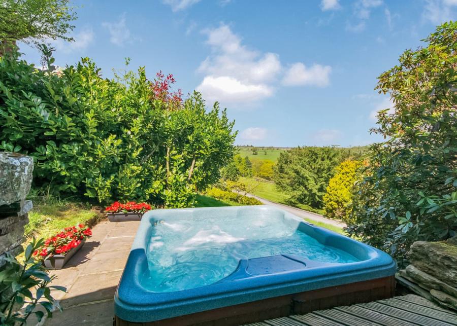hot tub breaks at faweather grange lodges in yorkshire