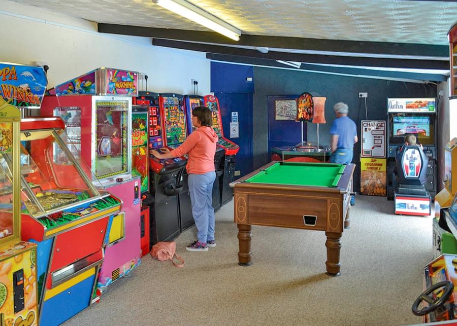 games at fishguard holiday park in pembrokeshire