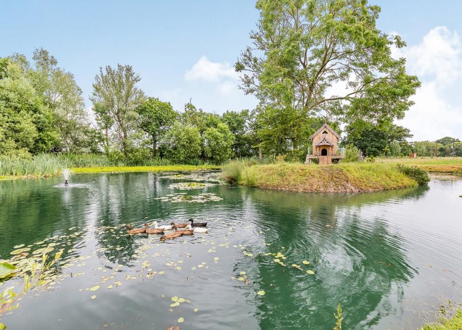 flaxton meadows luxury lodges in york