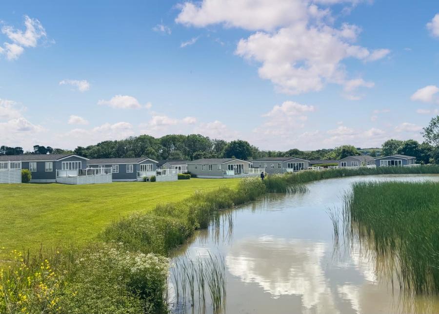 fishing lakes at florence springs lakeside lodges in tenby 
