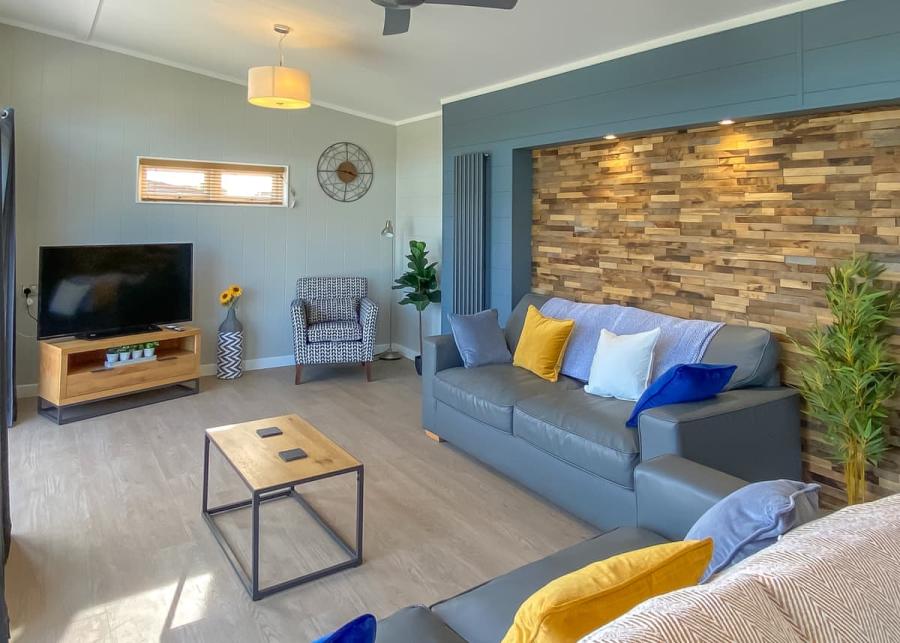 luxury lodges at florence springs lakeside lodges in tenby 