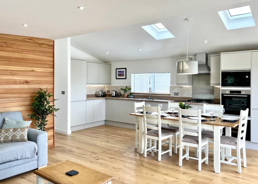 luxury lodges at florence springs lakeside lodges in tenby 