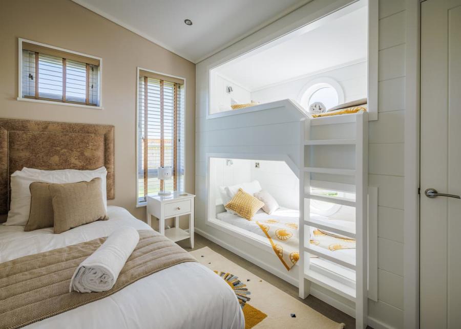 luxury breaks at folly farm holiday park in kilgetty