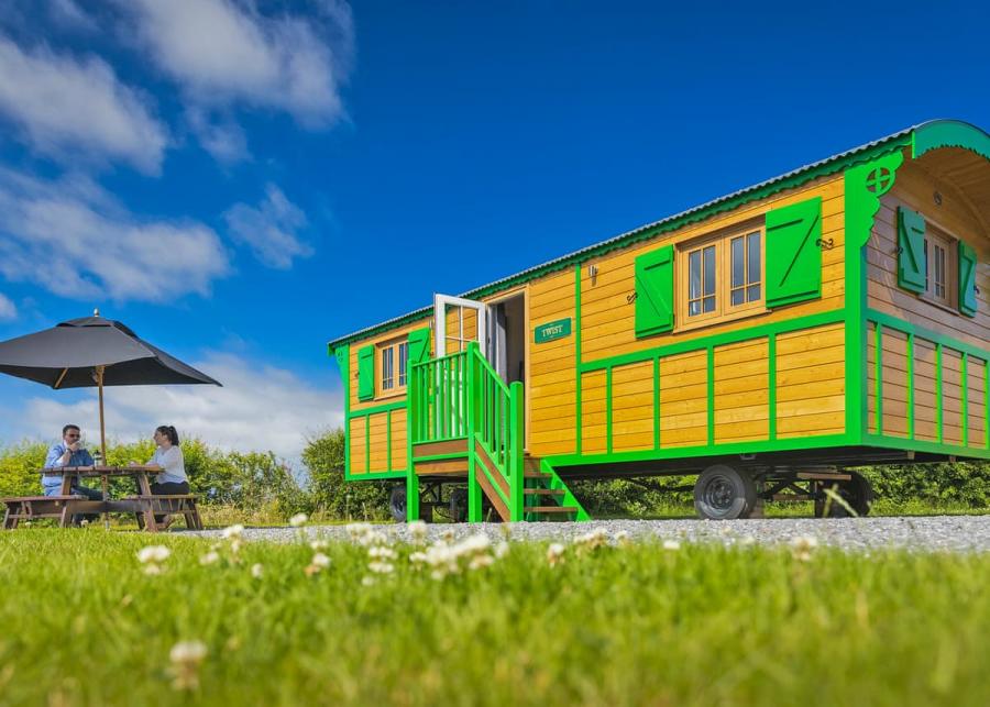 showman wagon at folly farm holiday park in kilgetty