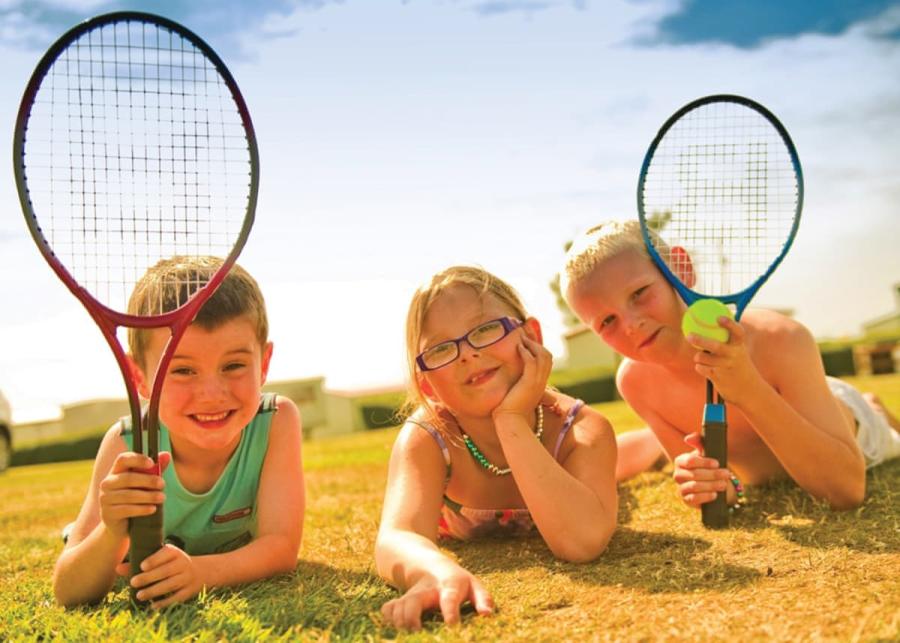 tennis at grondre holiday park near narberth