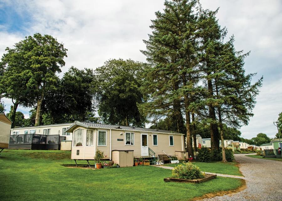 lodge holidays at grondre holiday park near narberth