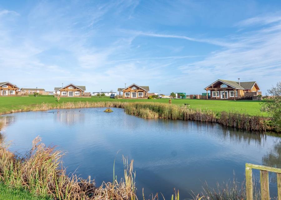 fishing at hornsea lakeside lodges in hornsea