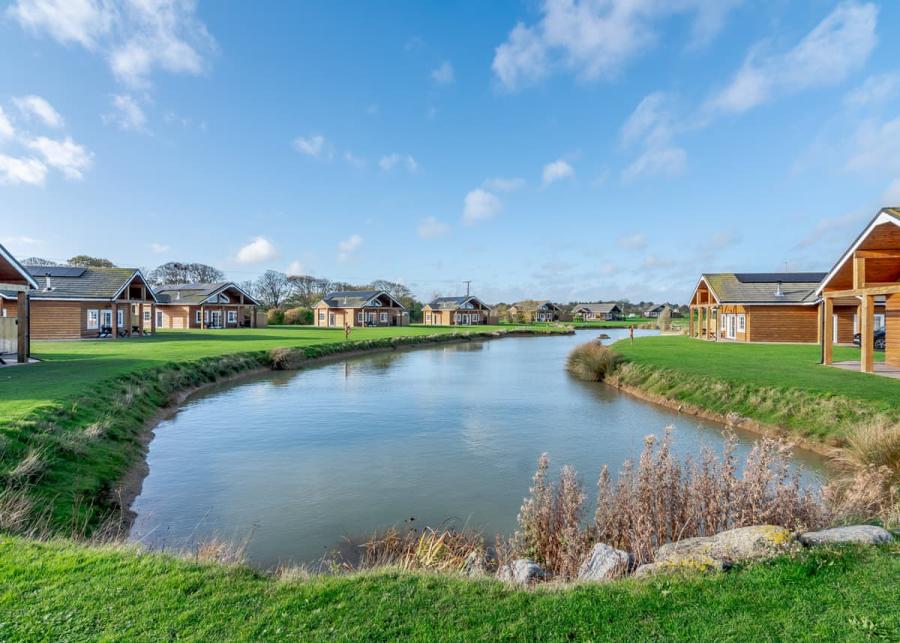 hornsea lakeside lodges