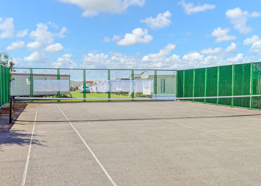 tennis at lido beach holiday park