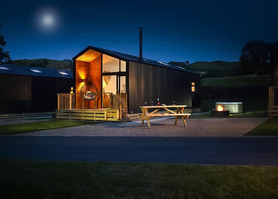 luxury lodge holidays at love2stay mid wales in powys