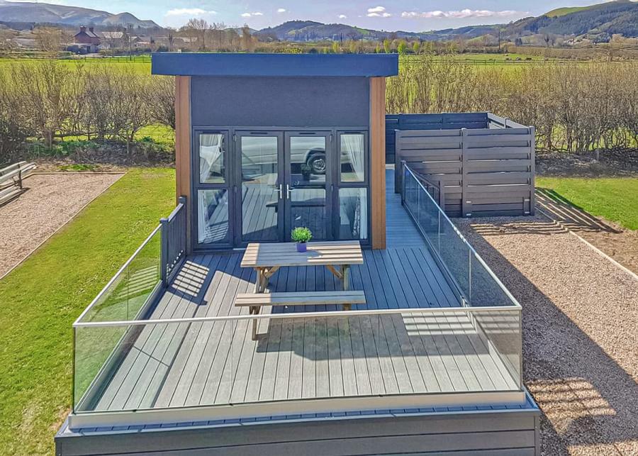 countryside setting at maesmawr farm resort in powys