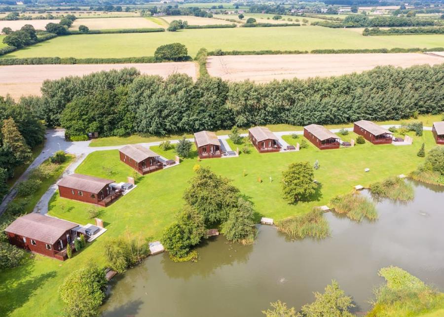lodges at paradise lakeside lodges in york