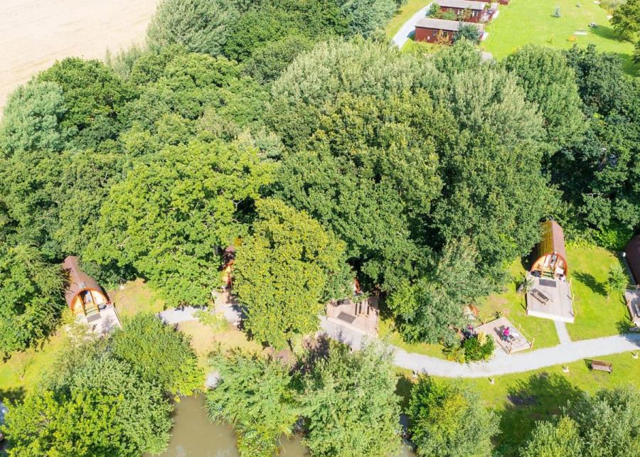 lodge breaks at paradise lakeside lodges in york