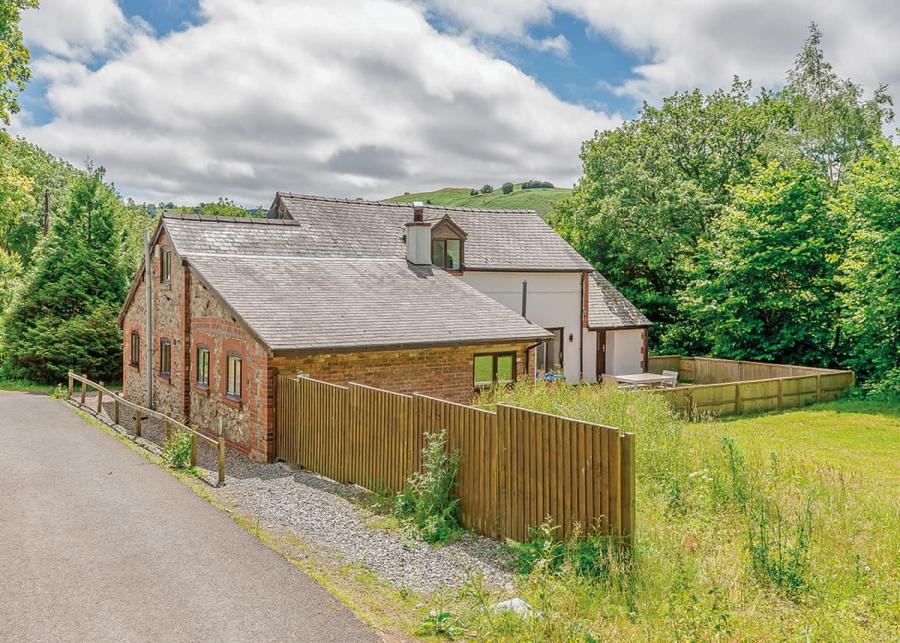 penvale lakes lodges in llangollen