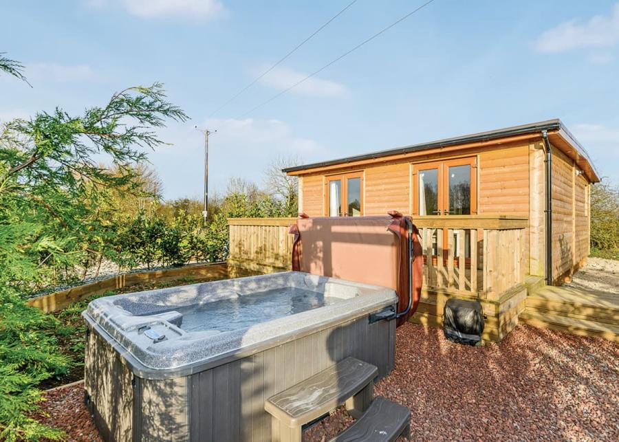 private hot tub breaks at pickering lodges near pickering