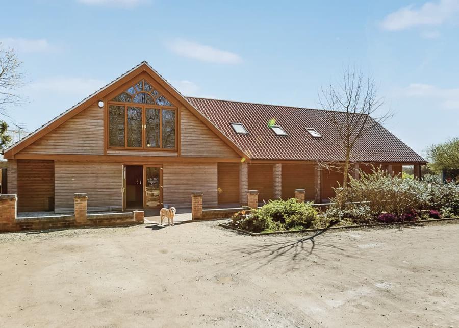lodge breaks at pickering lodges near pickering