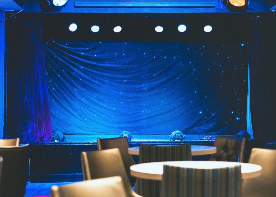 entertainment at talacre beach resort 