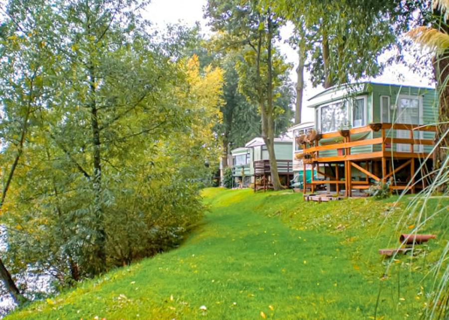 caravans at weir holiday park in yorkshire
