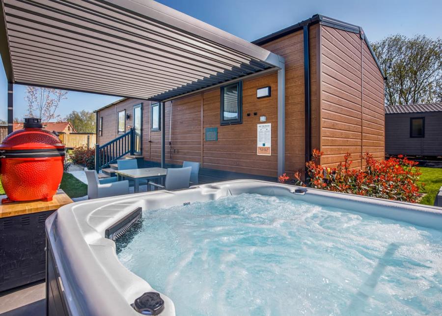 private hot tubs at yorkshire spa retreat in york 