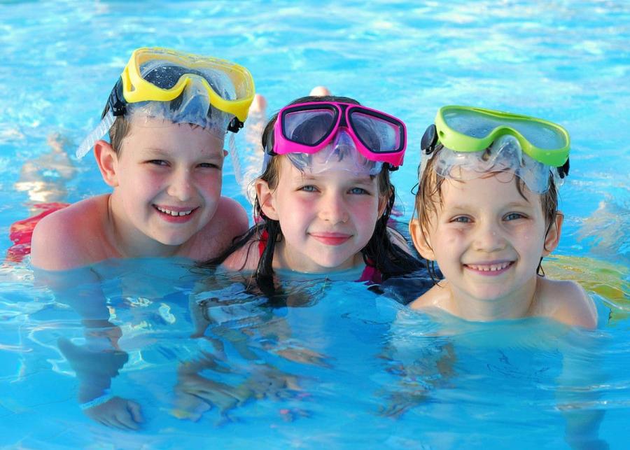 outdoor swimming pool at aberdwylan holiday park near abercych