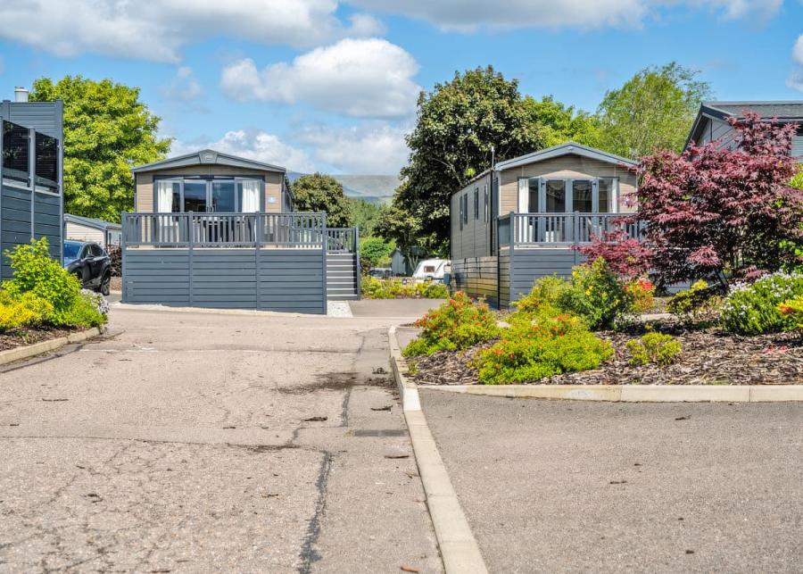 lodge holidays at ben nevis holiday park near camaghael