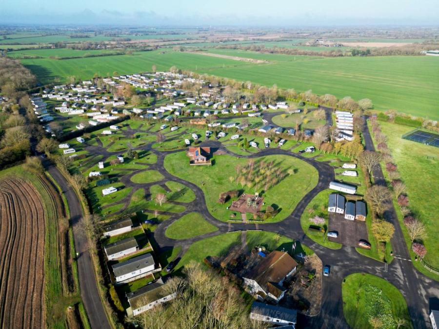 overview of Cakes and Ale Holiday Park