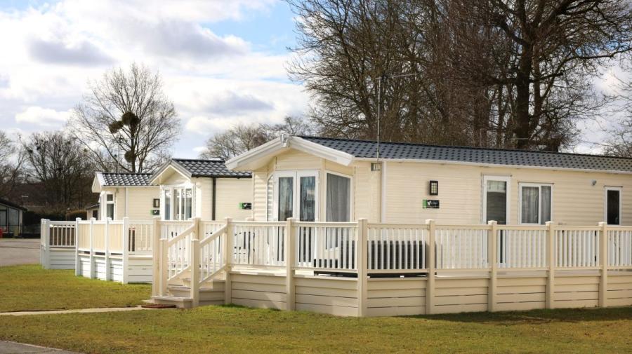 caravan holidays at Cakes and Ale Holiday Park
