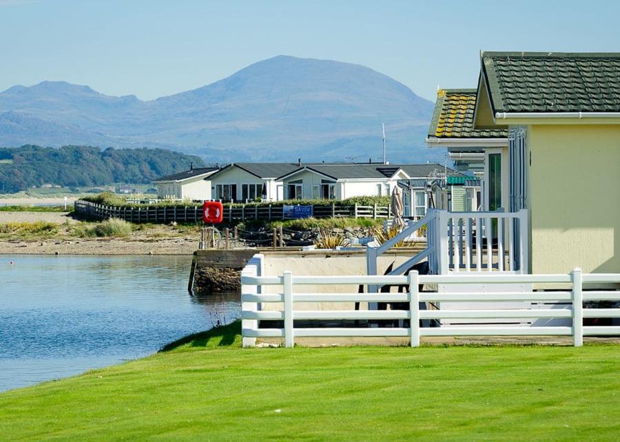 gimblet rock holiday park in pwllheli