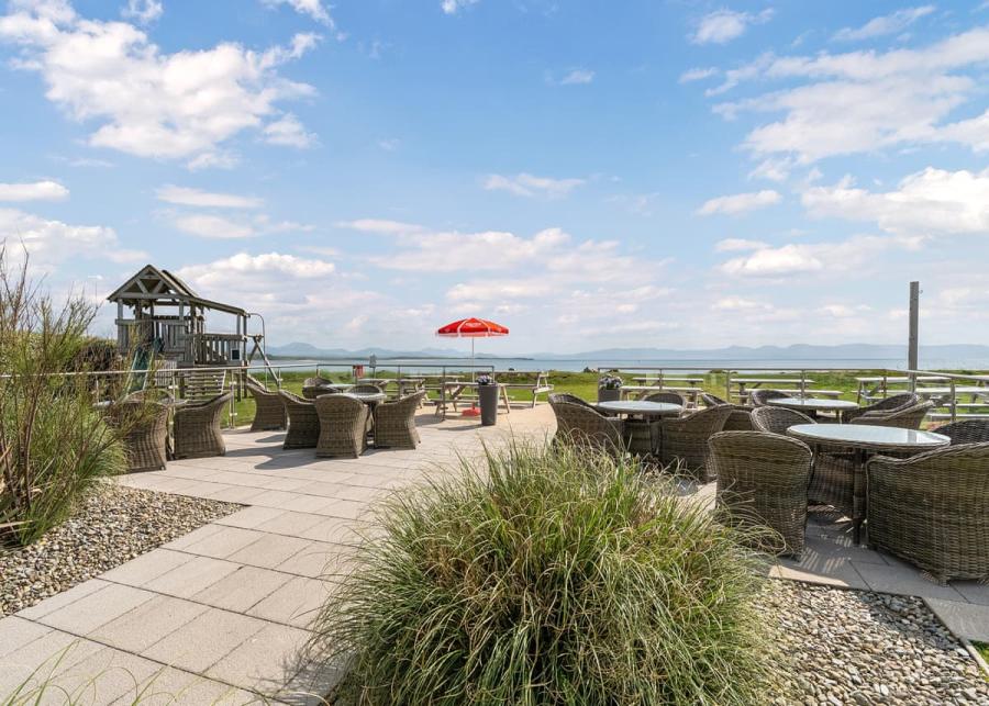 gimblet rock holiday park in pwllheli