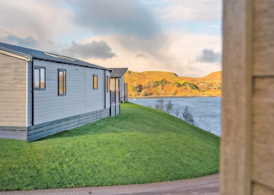 lodge breaks at oban holiday park in the western highlands
