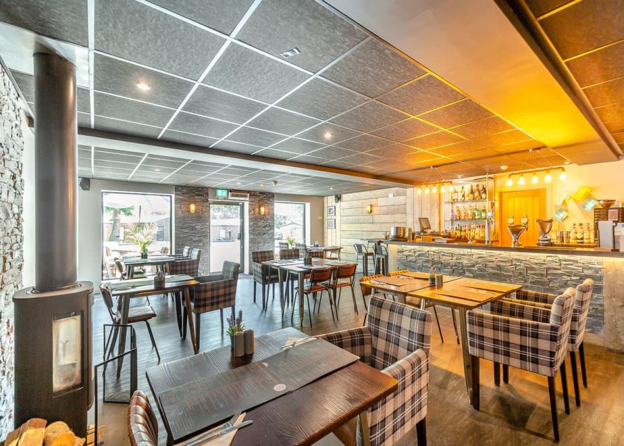 bar and restaurant at ogwen bank caravan and lodge park in snowdonia