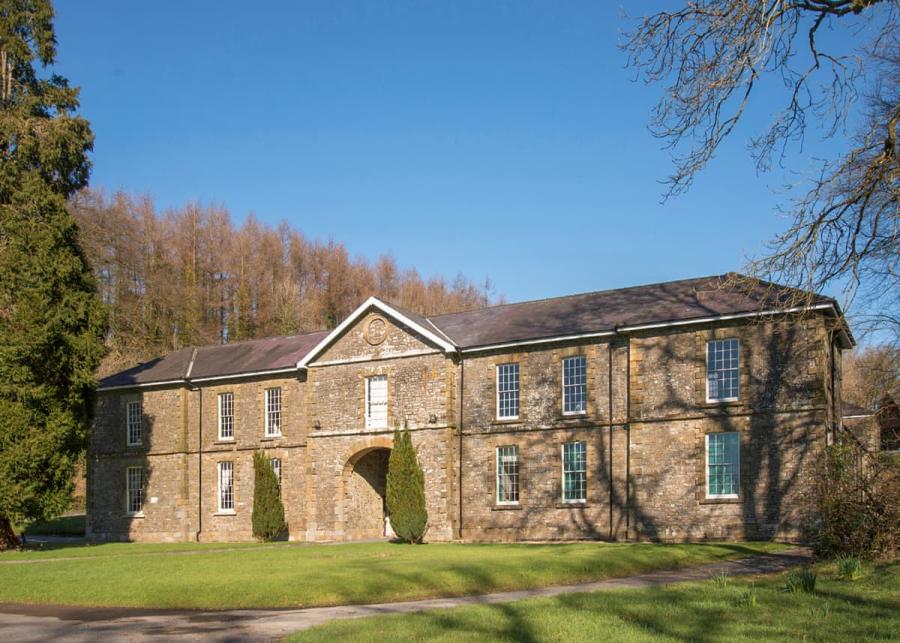 pantglas lodges in llanfynydd