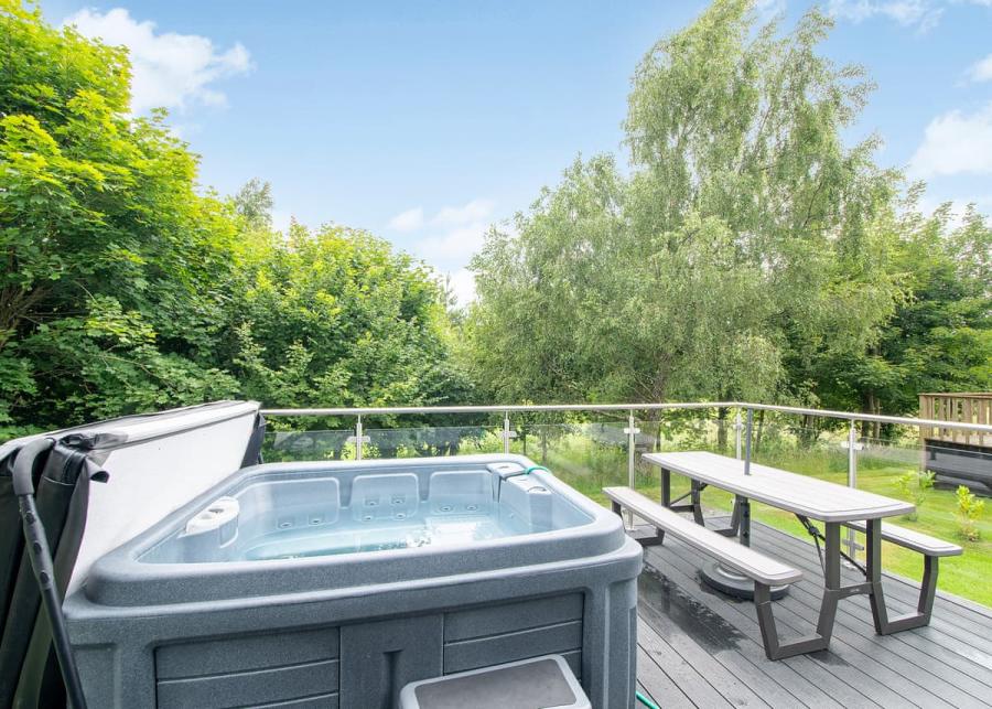 hot tub breaks at riverview holiday park in newcastleton