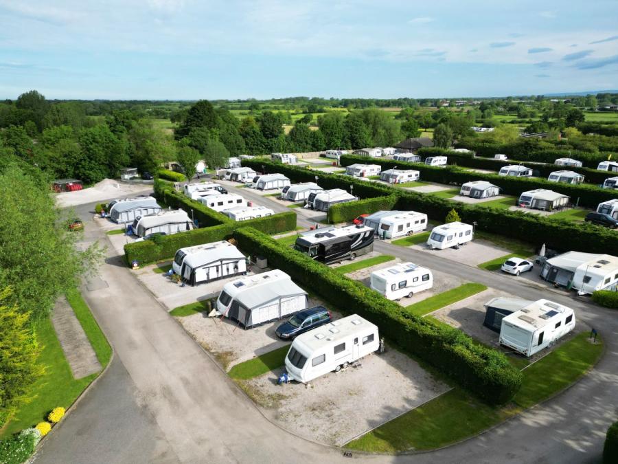 touring caraban holidays in Lancashire at Royal Umpire Holiday Park