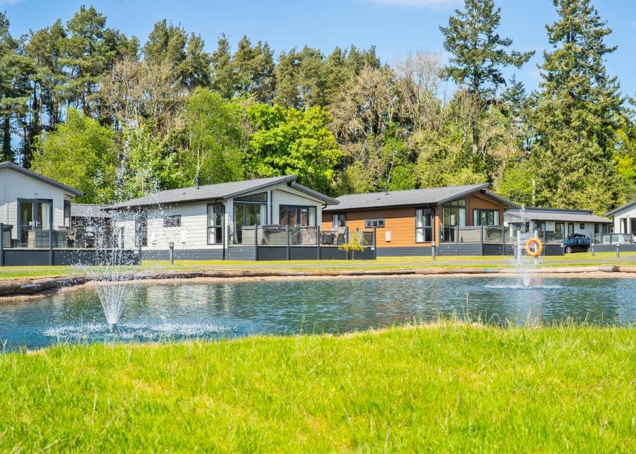 lodge holidays at ruthven falls holiday park in ruthven