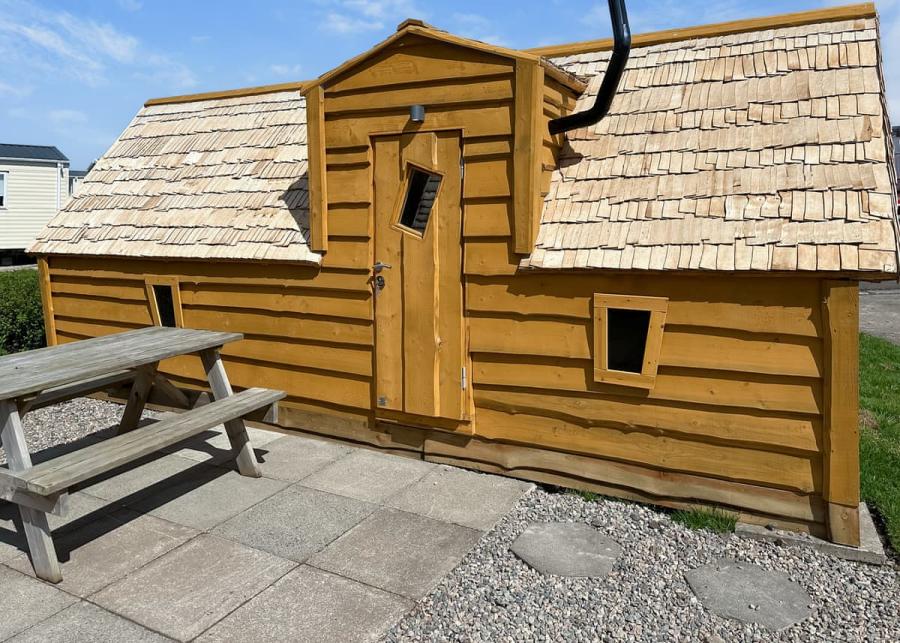 glamping pods at ryan bay holiday park in stranraer